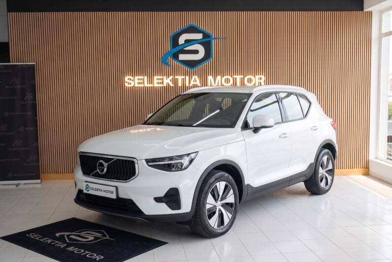 volvo xc40 t2